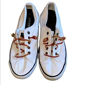 Sperry Women's Pier View white Sneaker